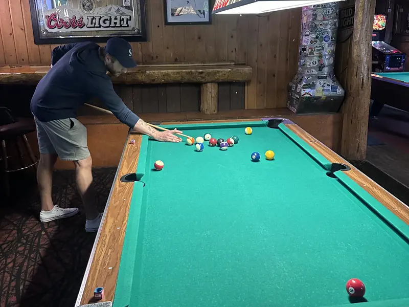 Pool table at a Bend bar