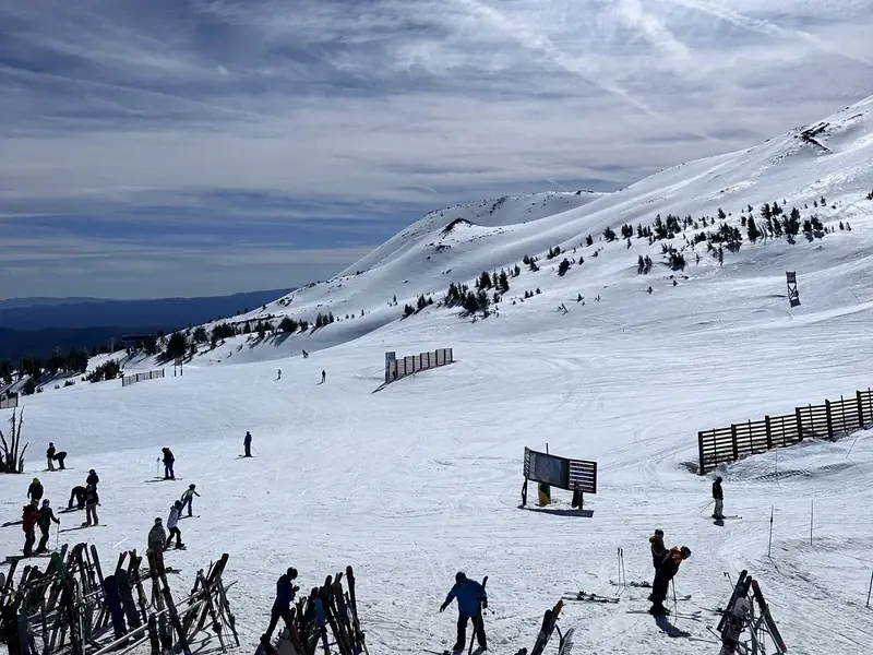 Skiers at Mt. Bachelor near Bend
