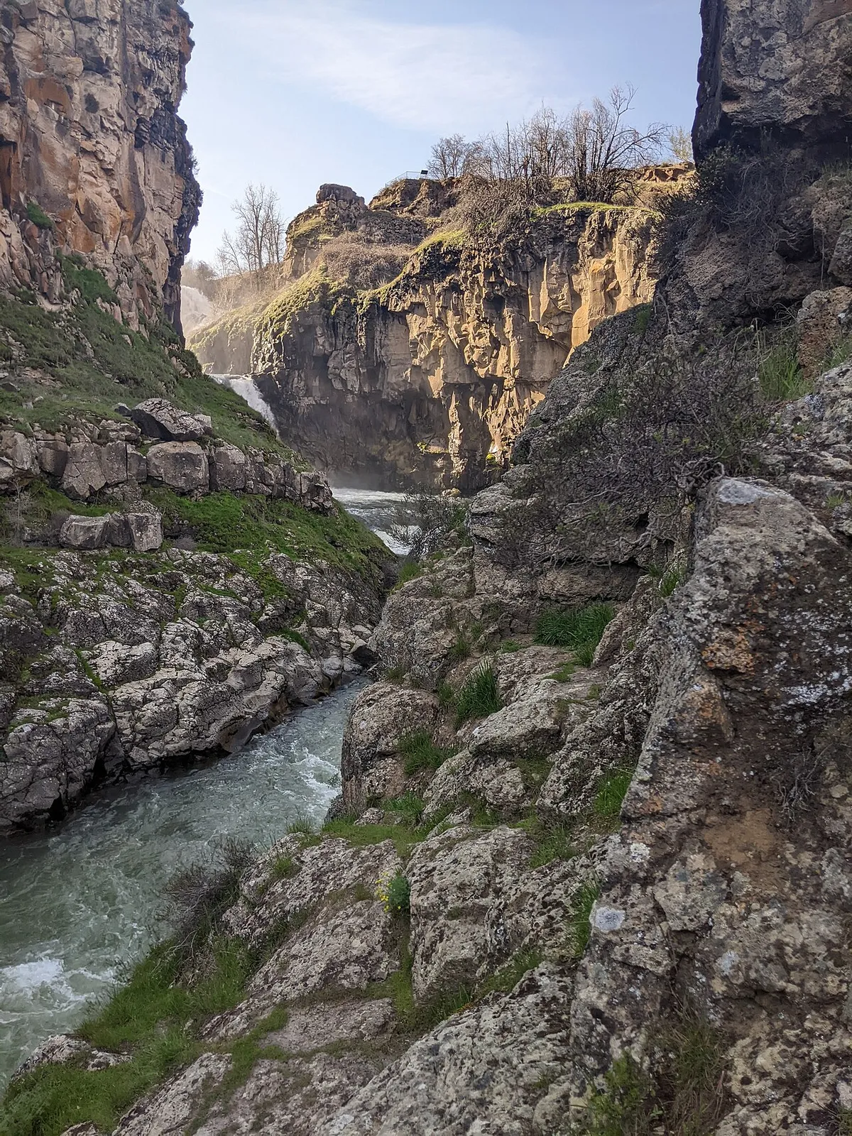 The White River canyon near Tygh Valley